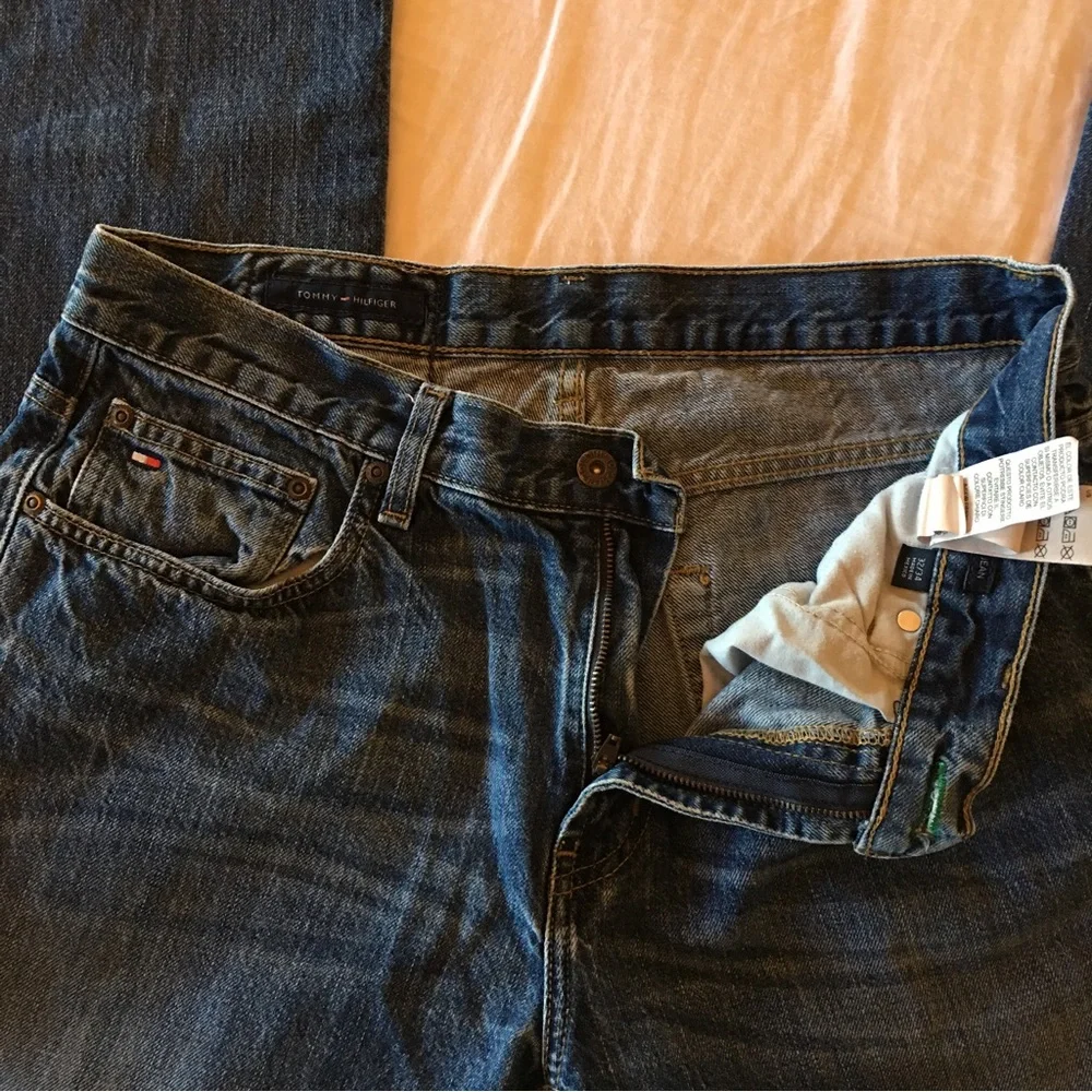 Tommy Hilfiger Boot Cut Jeans 32”x34” - Picture 5 of 11